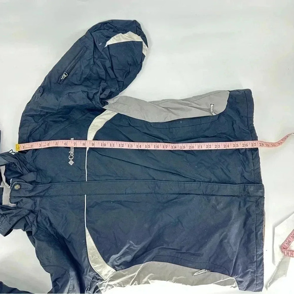 Columbia waterproof insulated puffer jacket with soft fleece lining - Picture 6 of 9